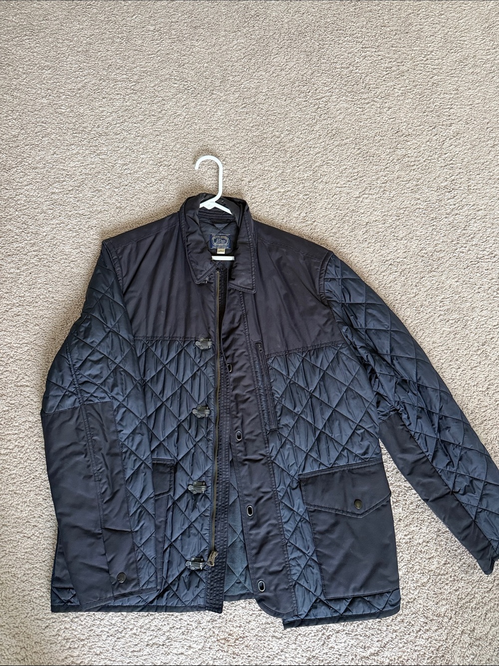 J crew Men's Quilted Black Jacket - Classic Lightweight Coat